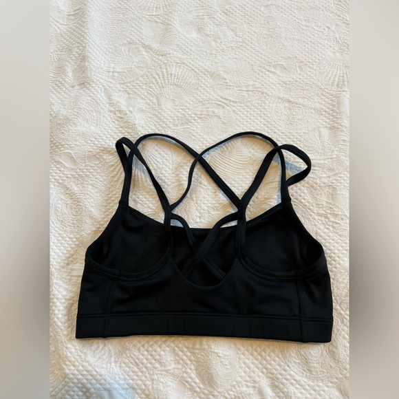 Nike woman’s light Support Non padded bra - Picture 2 of 7